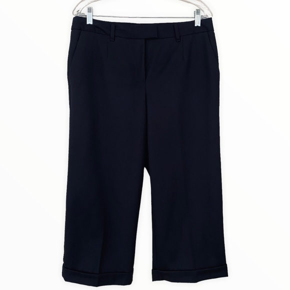 Talbots Italian Flannel Classic Black Cropped Cuffed Wool Pant Size 10 - Picture 2 of 7